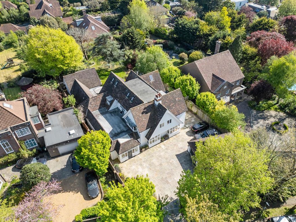 Property photo 2 of 27 Tongdean Road-4.Jpg