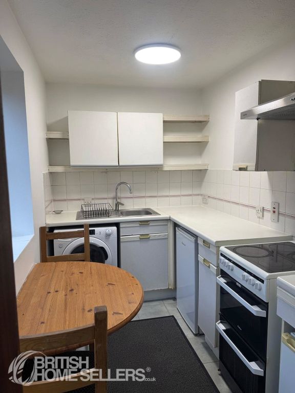 Property photo 3 of 6 Picture No. 05