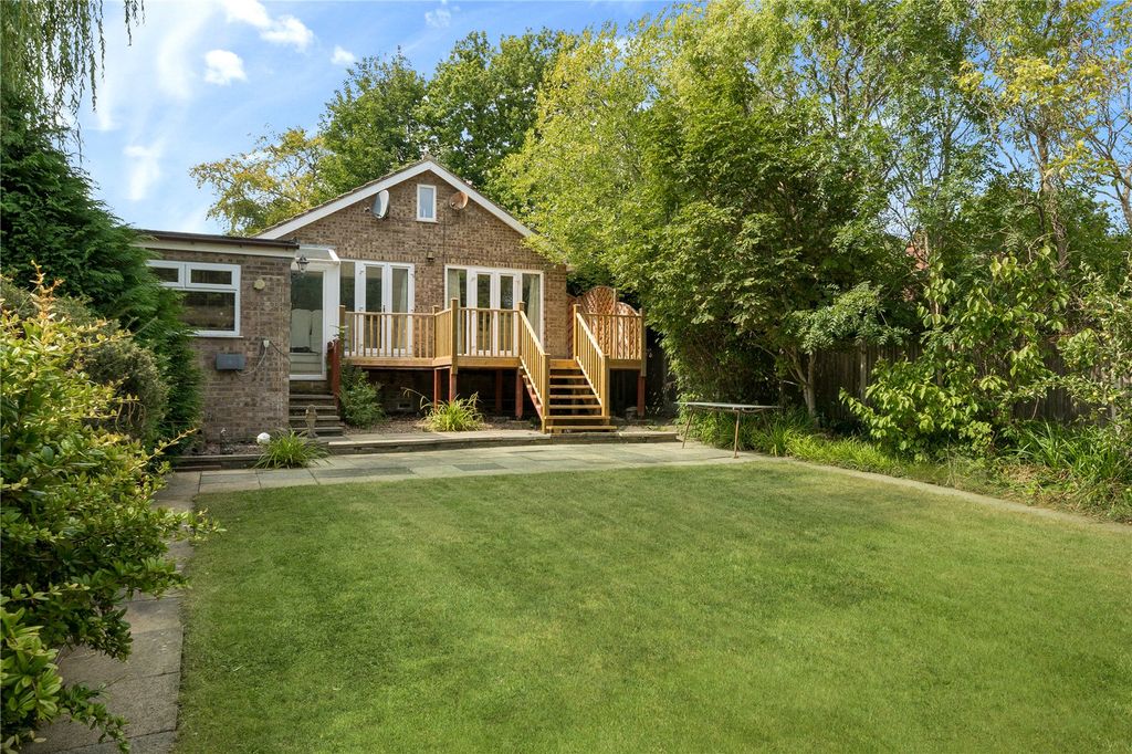 Property photo 2 of 31 Picture No. 28
