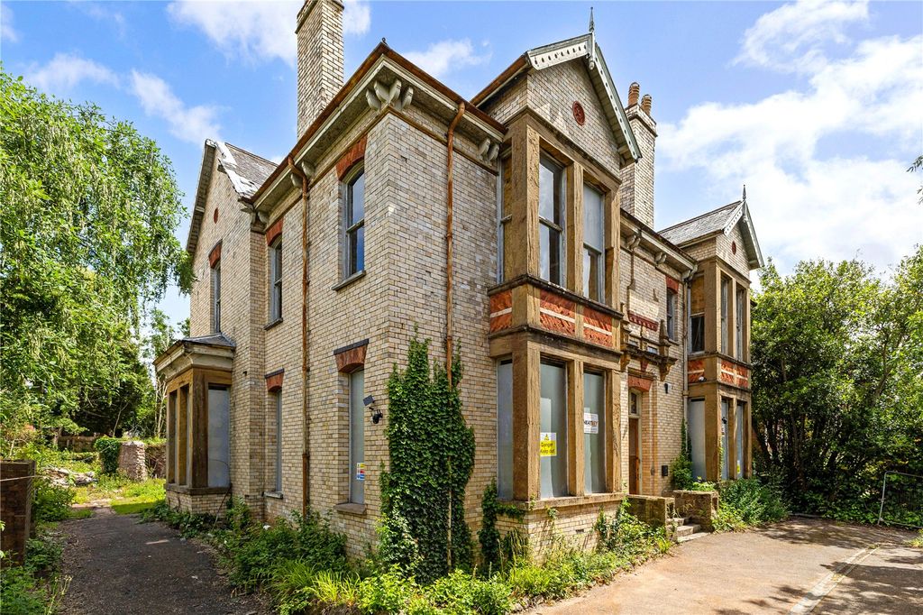 Property photo 2 of 18 83 Heavitree Road
