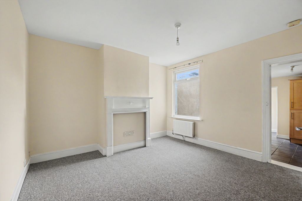 Property photo 3 of 13 Dining Room
