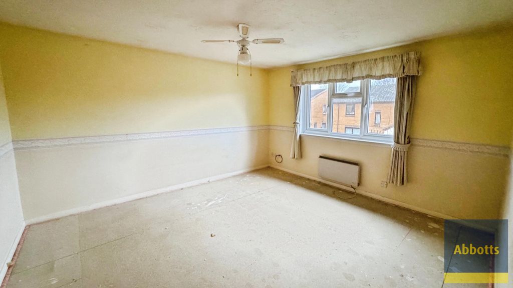 Property photo 3 of 11