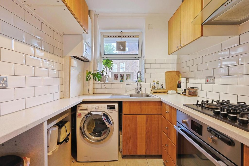 Property photo 2 of 19 Pbox-Img.Jpg