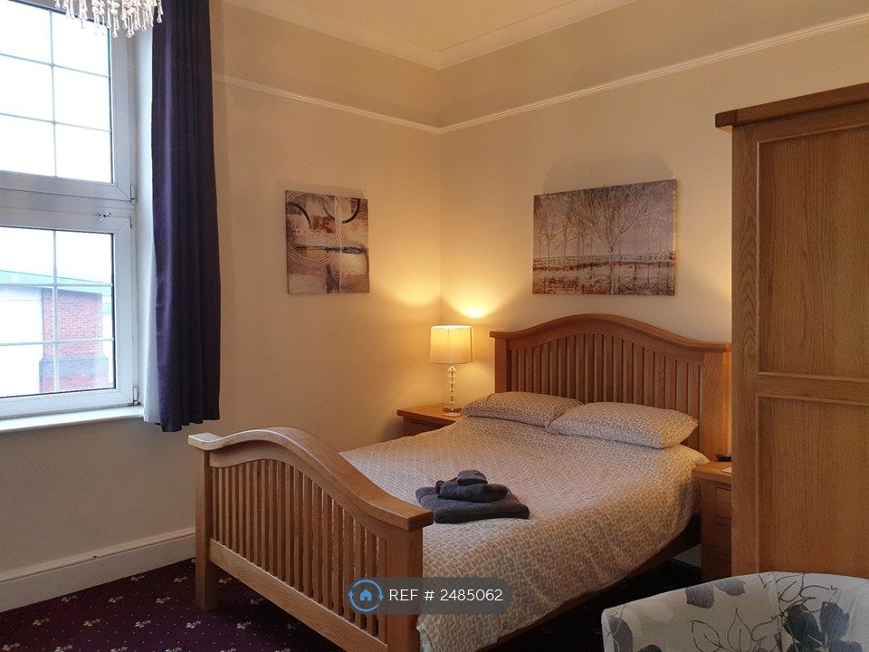 Property photo 2 of 10 Room 15