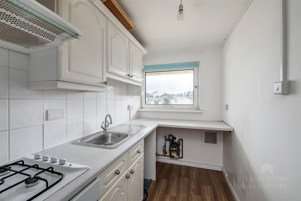 Property photo 3 of 10 0020.Jpg