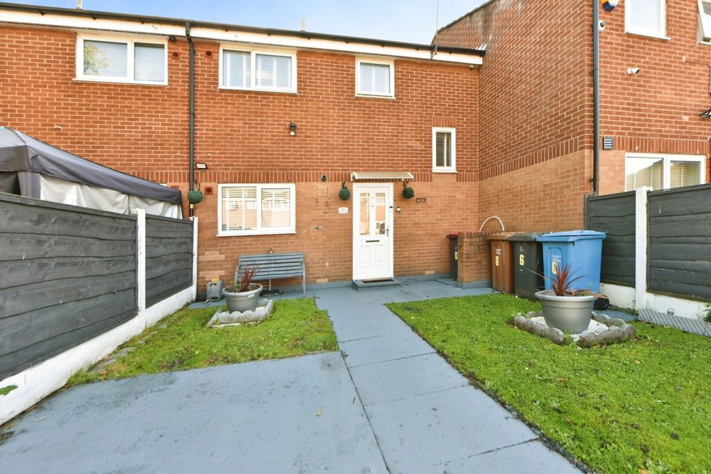 Property photo 2 of 16 External
