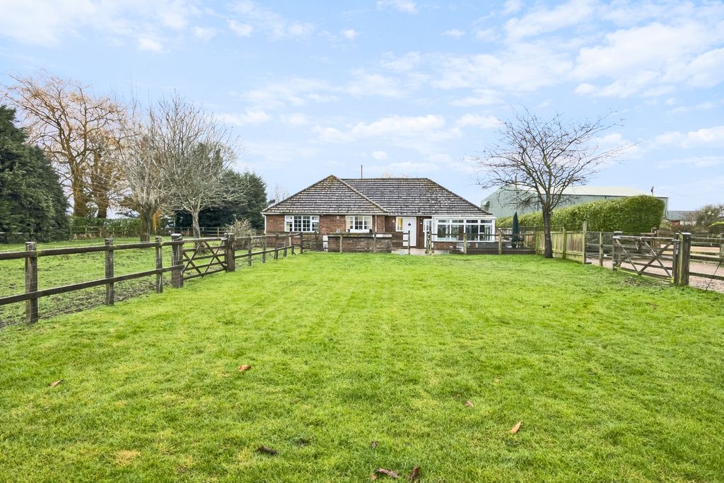 Property photo 1 of 21