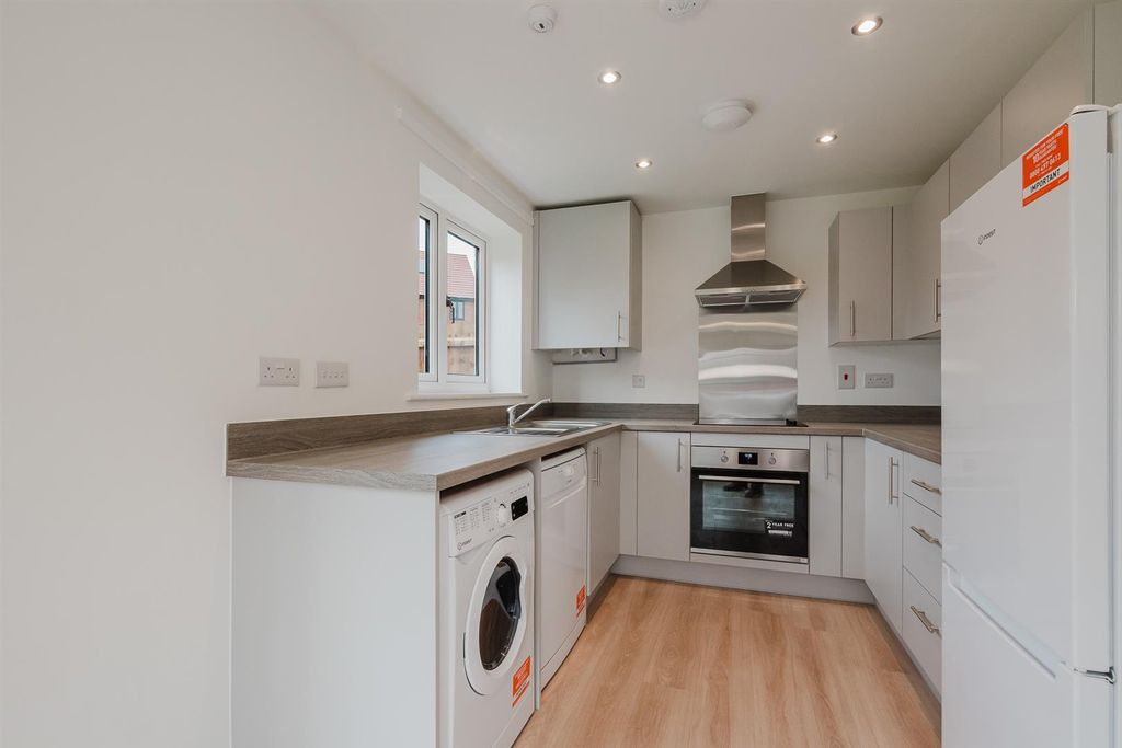 Property photo 2 of 14 P1955393.Jpg