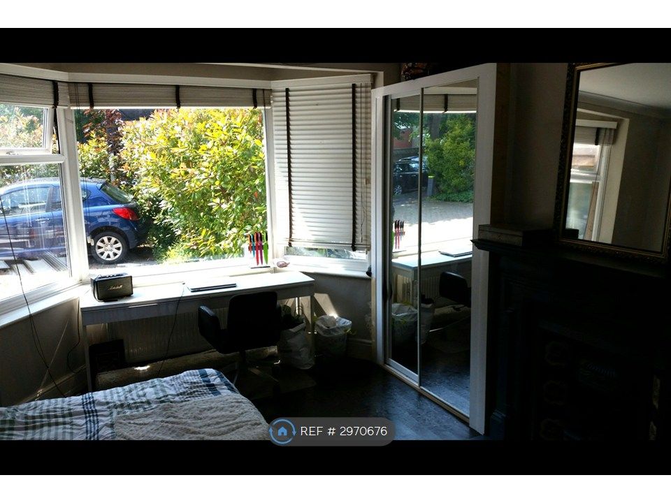Property photo 1 of 15 Double Bedroom