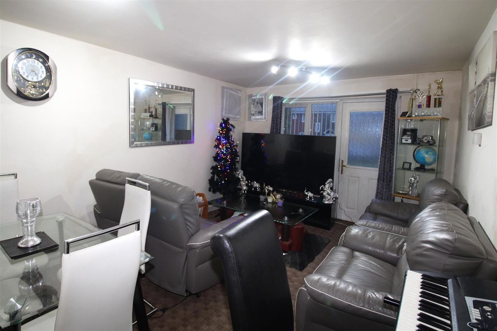 Property photo 2 of 10 Living Room 1.Jpg