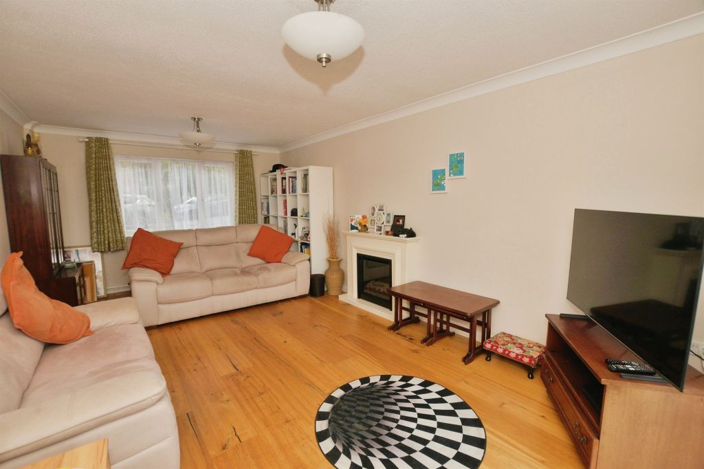 Property photo 3 of 20
