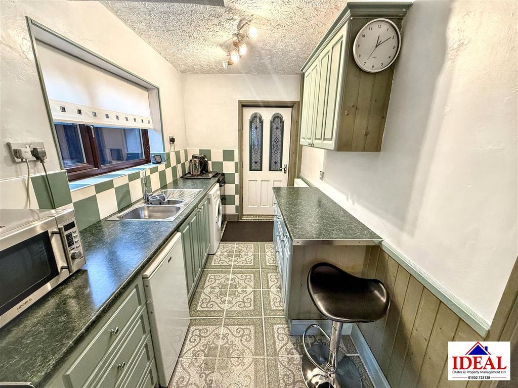 Property photo 2 of 13 Image00015.Jpg