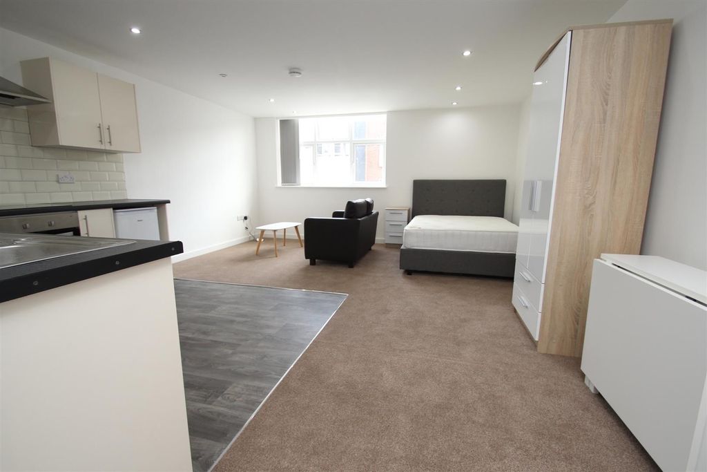 Property photo 3 of 9 3 (2).Jpg
