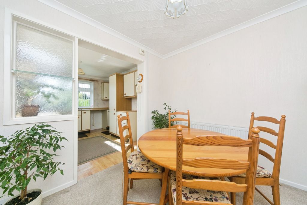 Property photo 3 of 20 Pbox-Img.Jpg