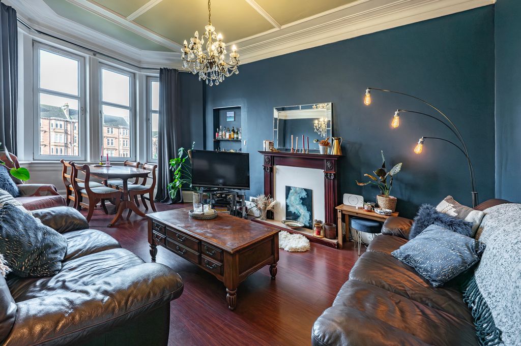 Property photo 2 of 32