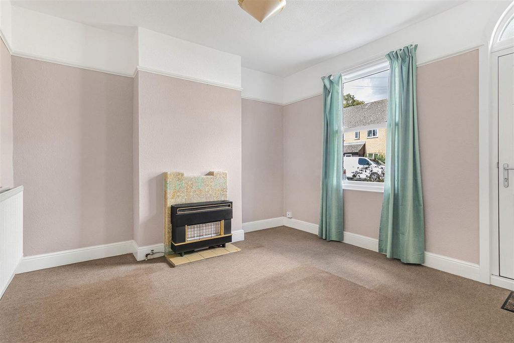Property photo 2 of 18 20_90793.Jpg