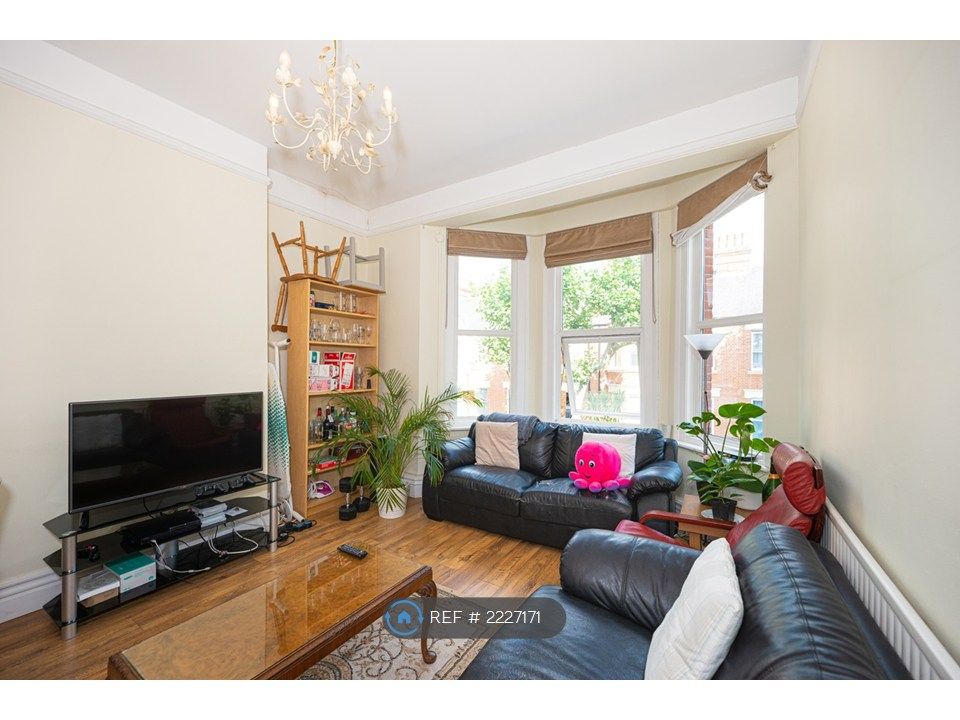 Property photo 1 of 35
