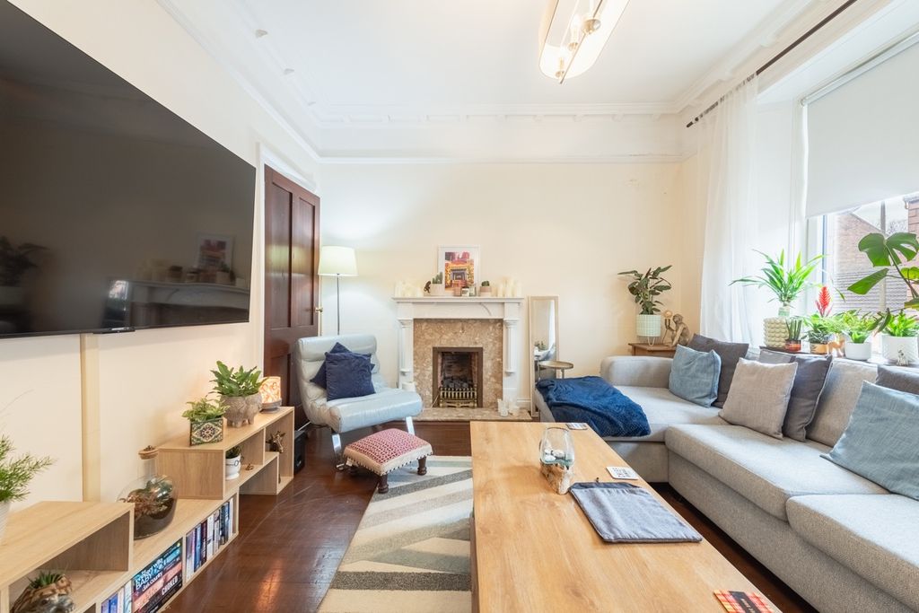 Property photo 3 of 32