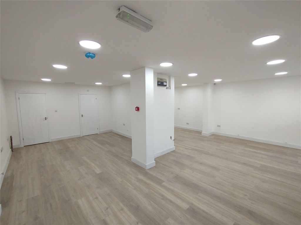 Property photo 2 of 7 Picture No. 03