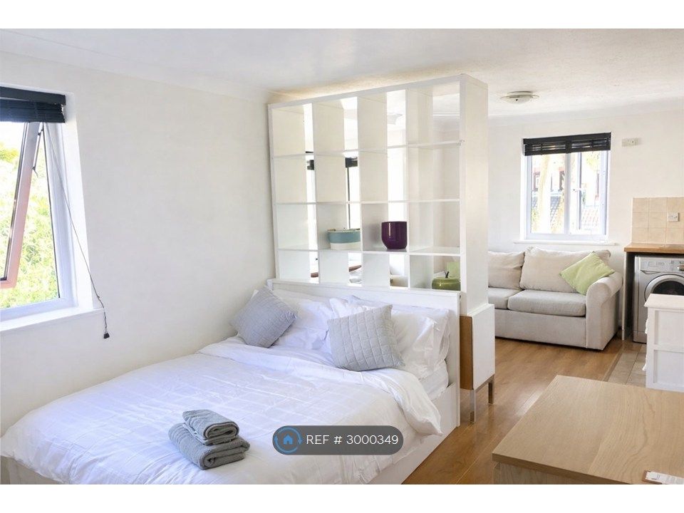 Property photo 1 of 4