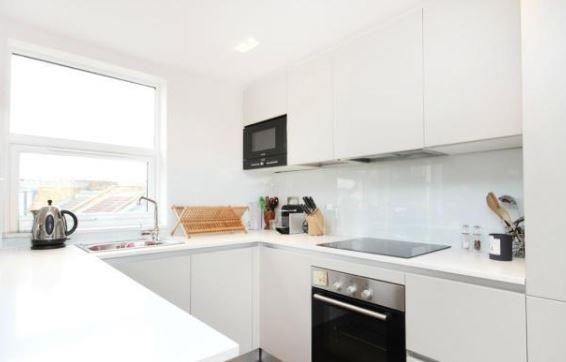 Property photo 2 of 5 Kitchen