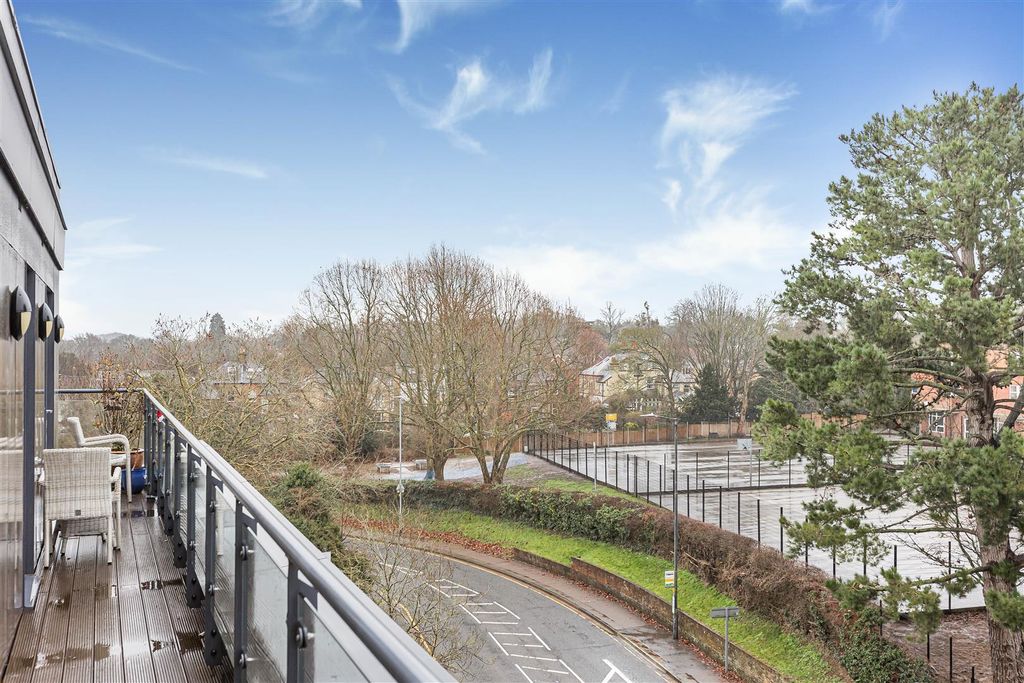 Property photo 2 of 25 22_70982.Jpg