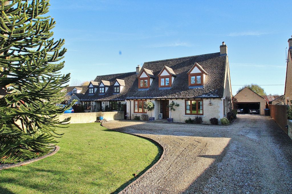 Property photo 1 of 23