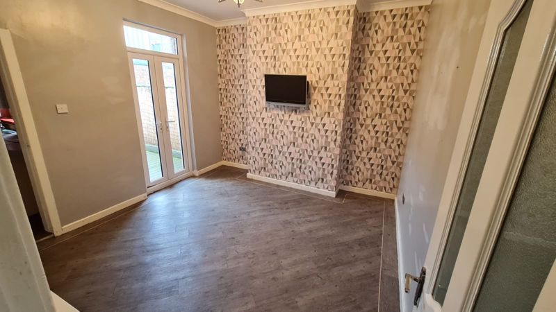 Property photo 3 of 8 Photo 2