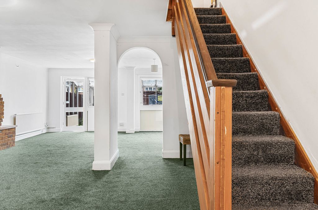 Property photo 3 of 20 Reception Room