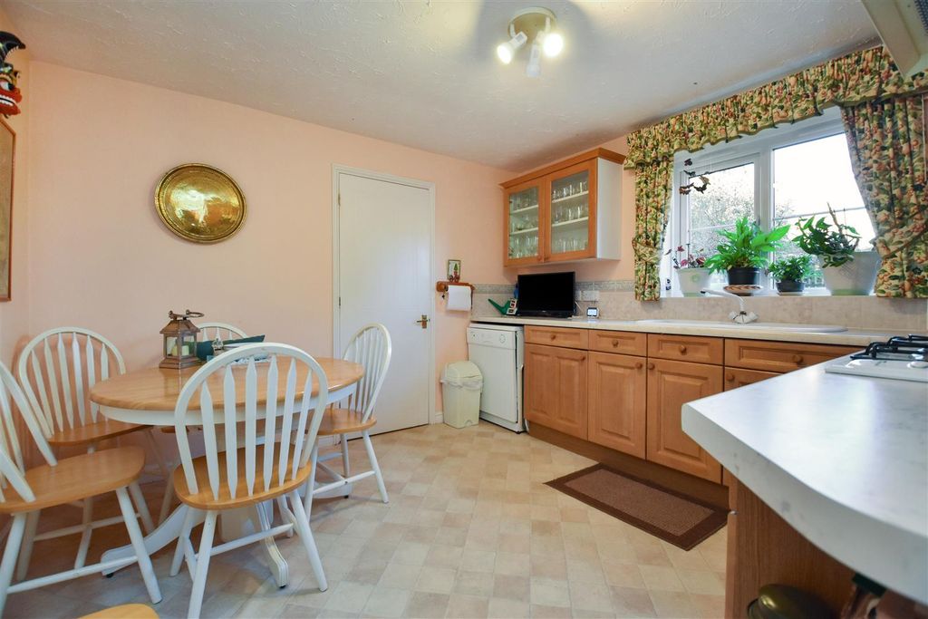 Property photo 3 of 18 Ph11_6313103.Jpg