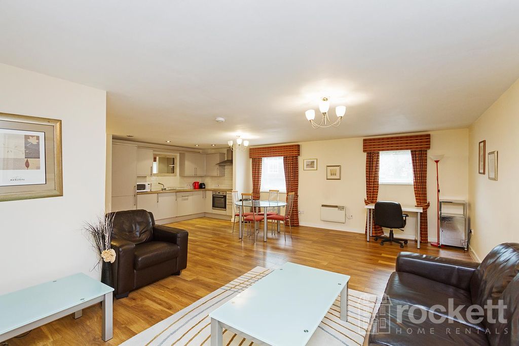 Property photo 3 of 21 5_Trinity_Gwi_6954E_