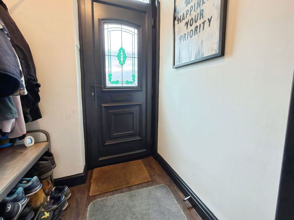 Property photo 2 of 24