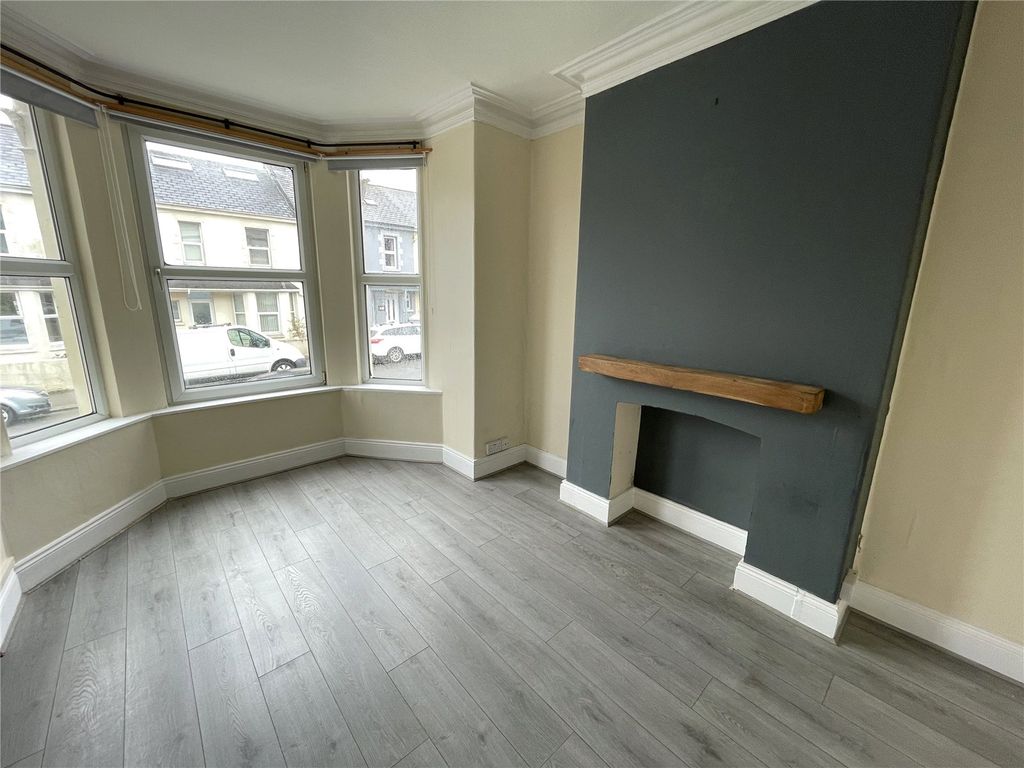 Property photo 2 of 14 Picture No. 04