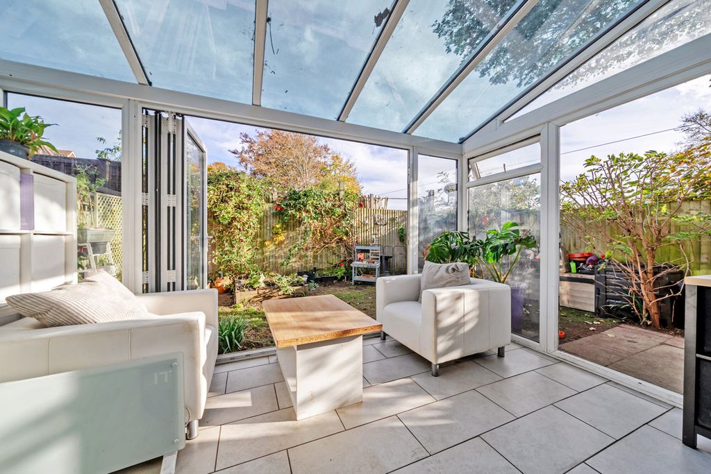 Property photo 3 of 16 1369530-13-68F9E9...