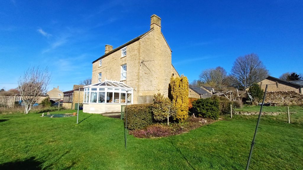 Property photo 1 of 29