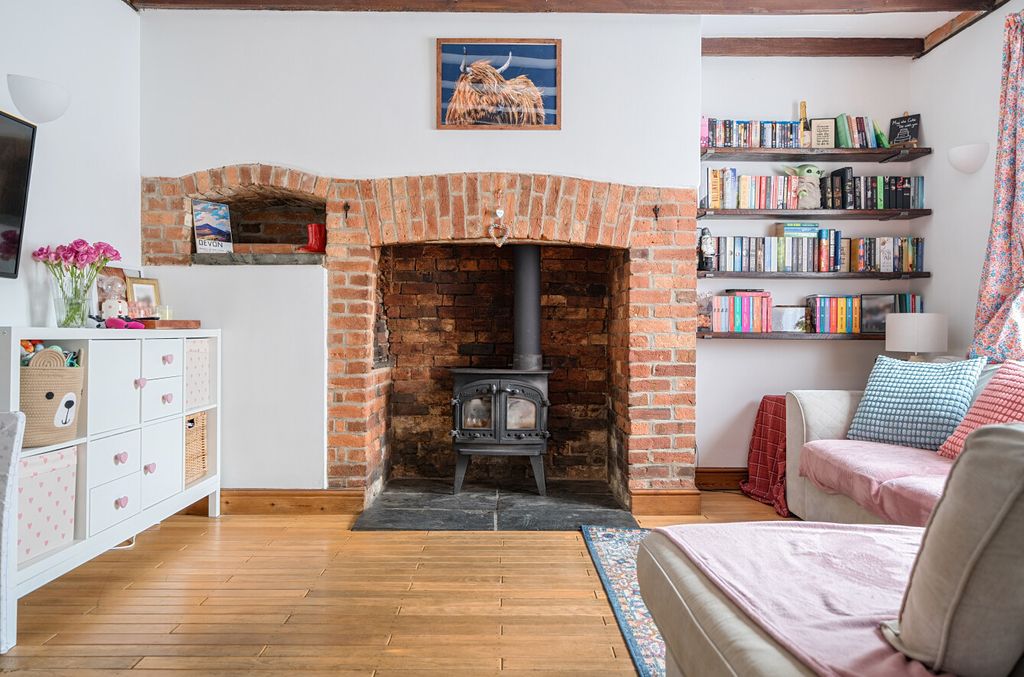 Property photo 3 of 19 1438851-14-69d778...