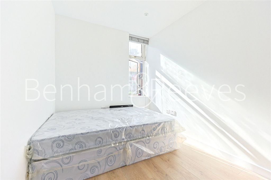 Property photo 3 of 10 Picture No. 02