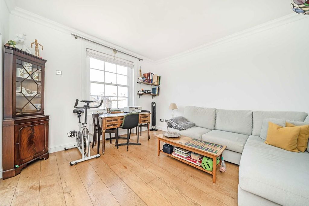 Property photo 2 of 7