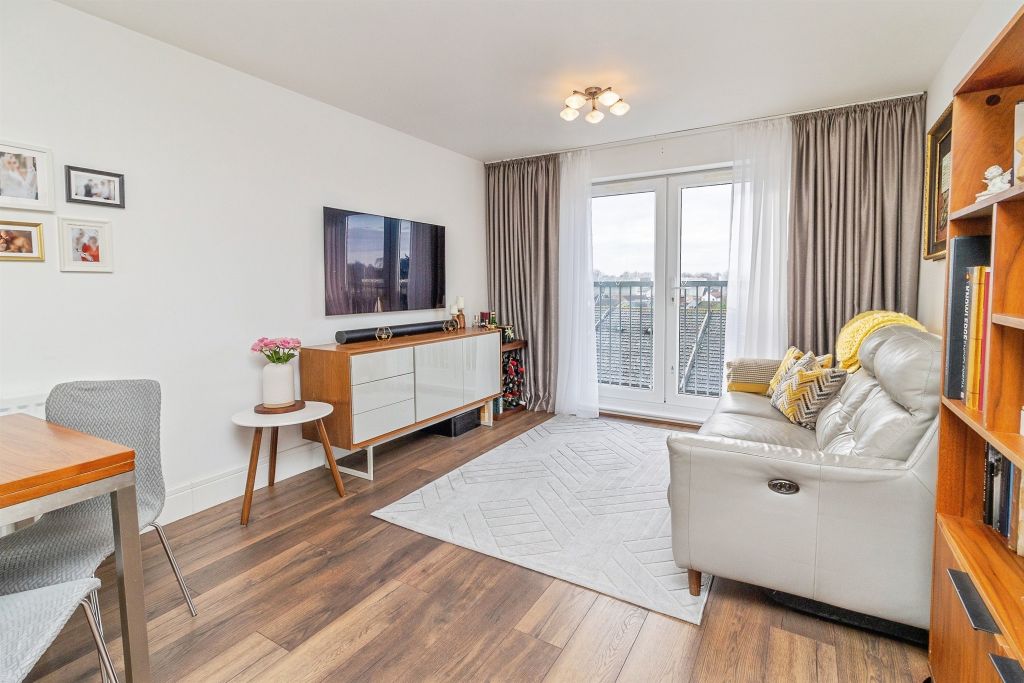 Property photo 3 of 15