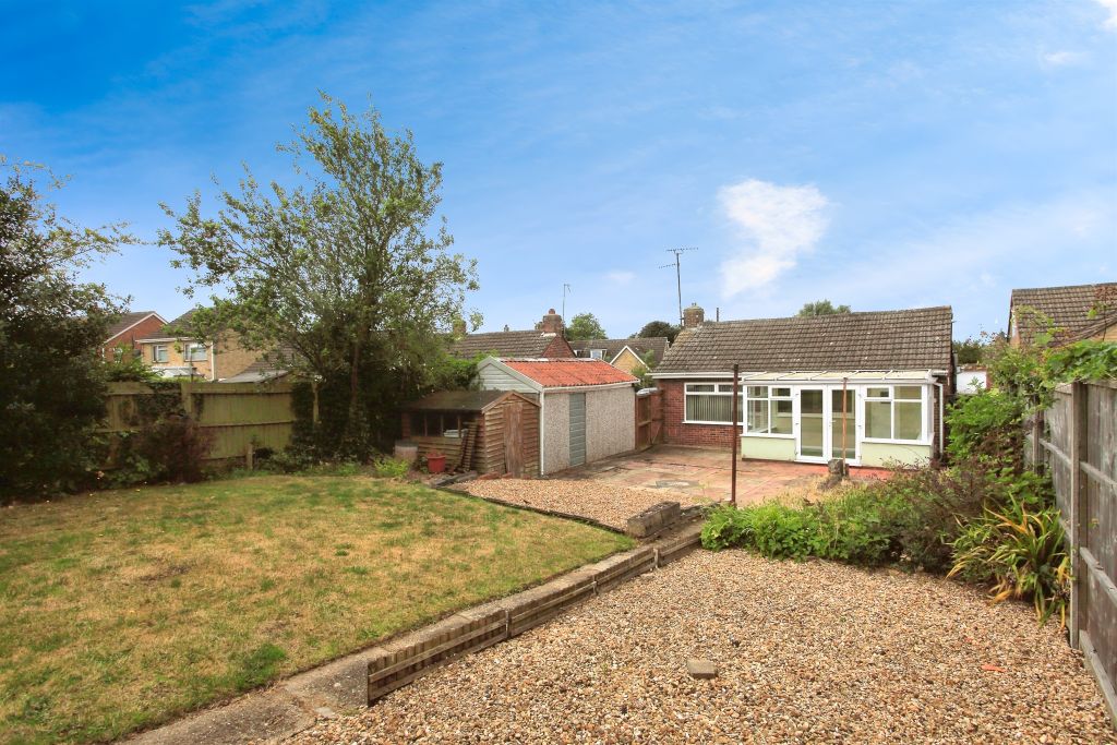 Property photo 1 of 17 Outside