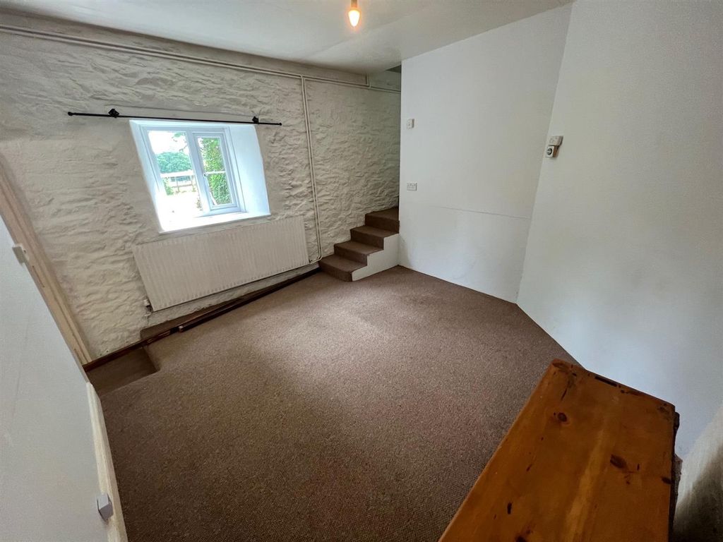 Property photo 3 of 11 Image4.Jpg