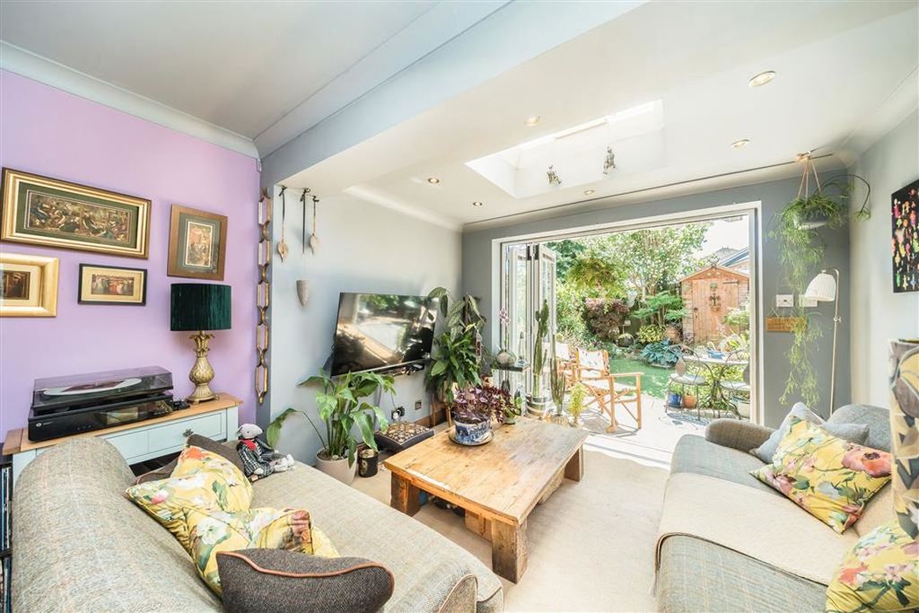 Property photo 2 of 7