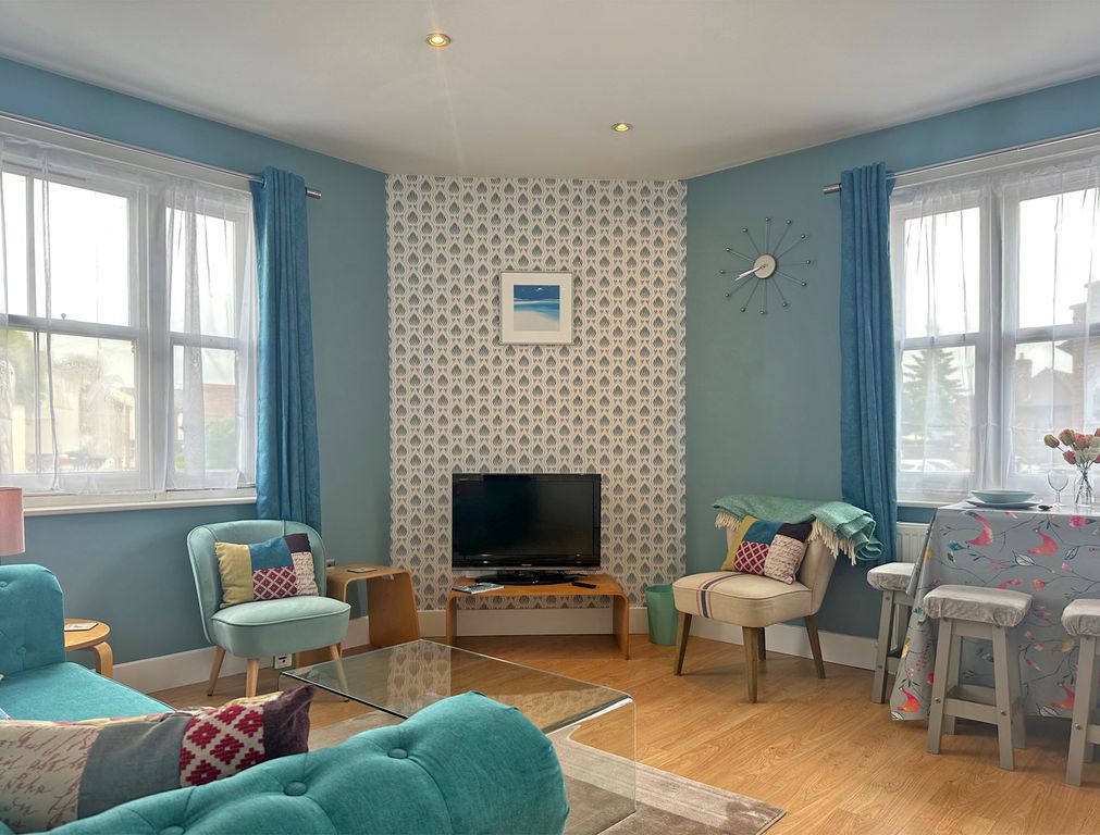 Property photo 1 of 7 Img_2487
