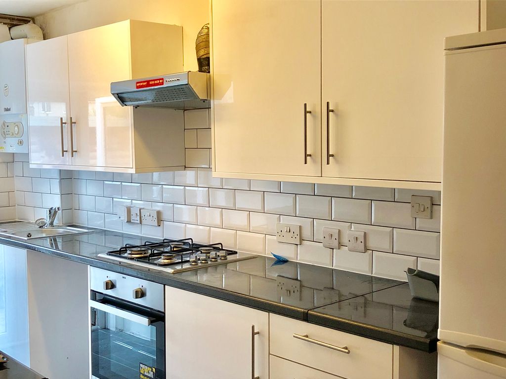 Property photo 1 of 4