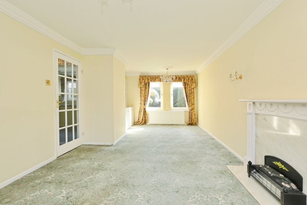 Property photo 3 of 15