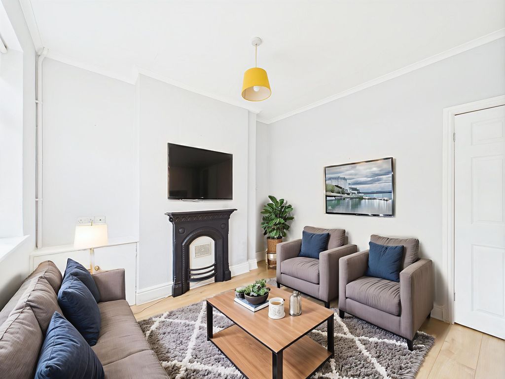 Property photo 2 of 13 Lounge (Virtually Furnished)