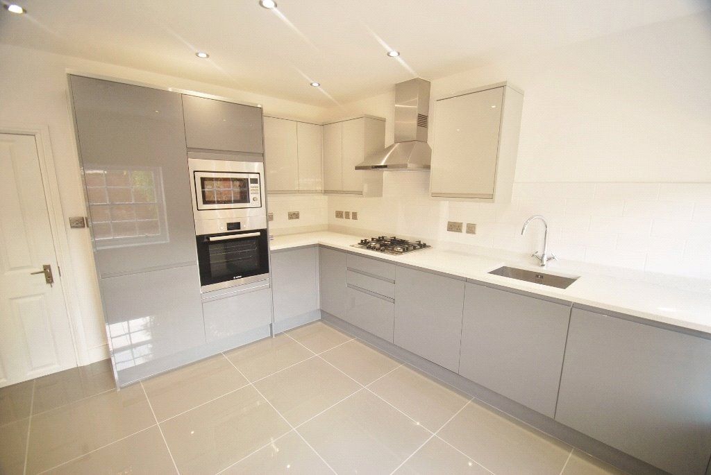 Property photo 2 of 13 Kitchen