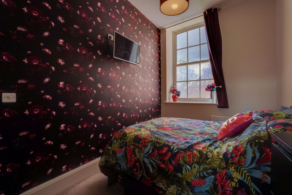 Property photo 3 of 8 Dsc04604-Dsc04608
