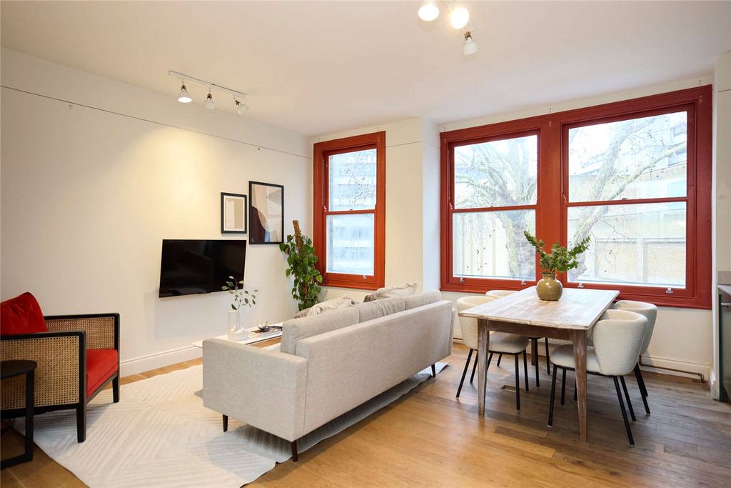 Property photo 1 of 33 Open Plan Living