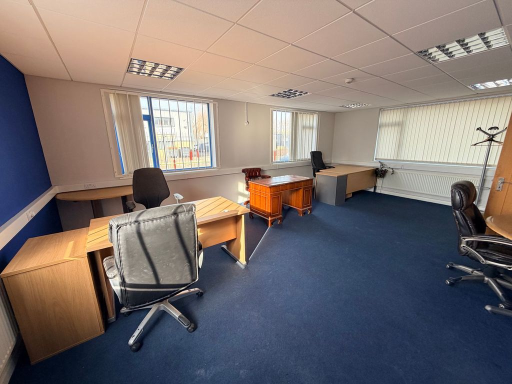 Property photo 3 of 5